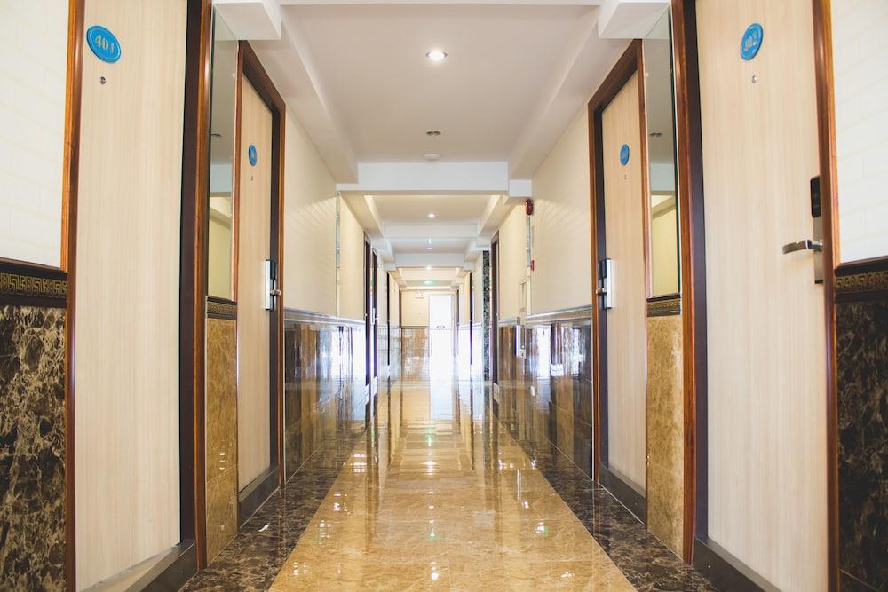 בנגקוק Maverick Ratchada Hotel מראה חיצוני תמונה