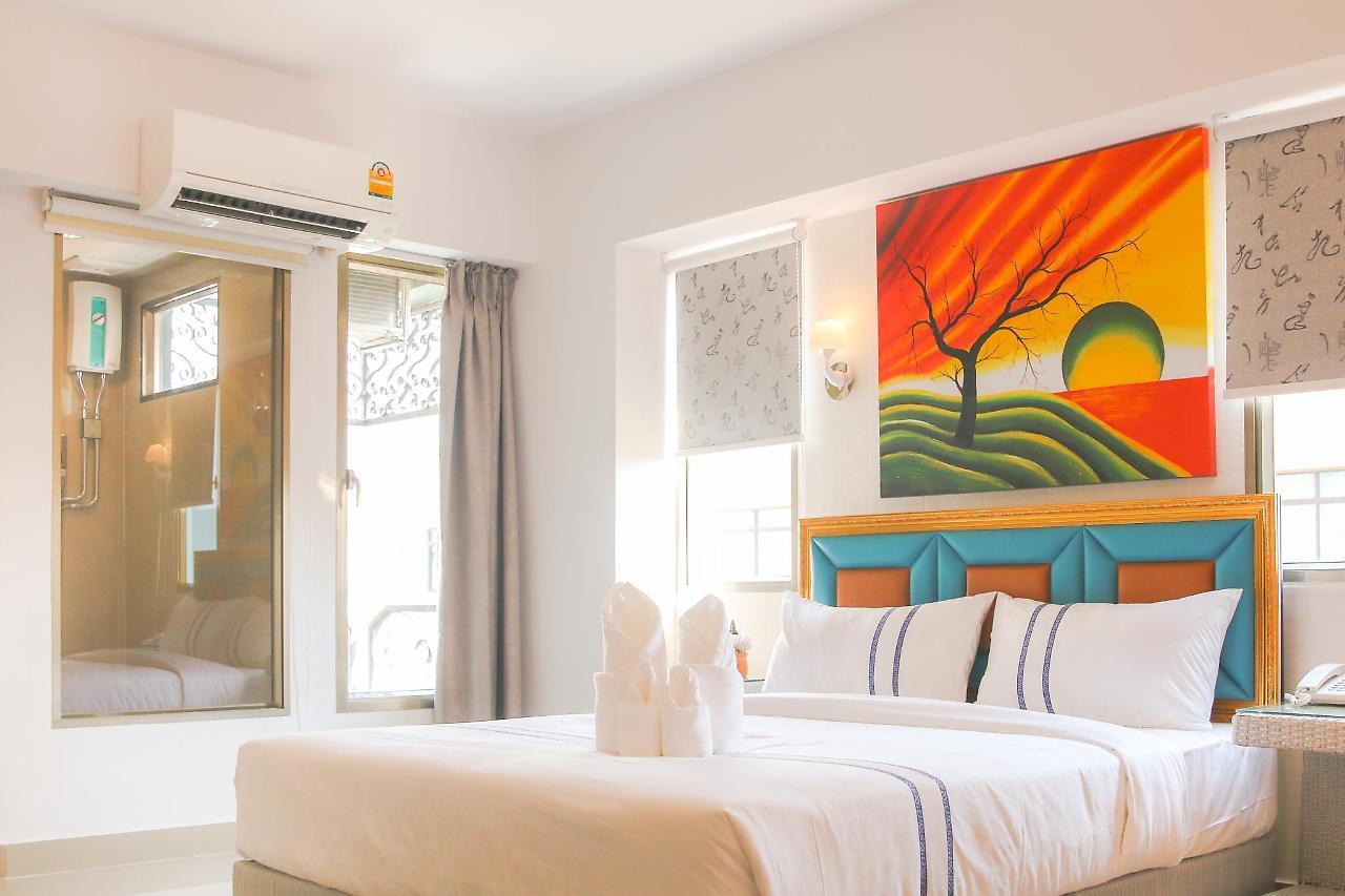 בנגקוק Maverick Ratchada Hotel מראה חיצוני תמונה